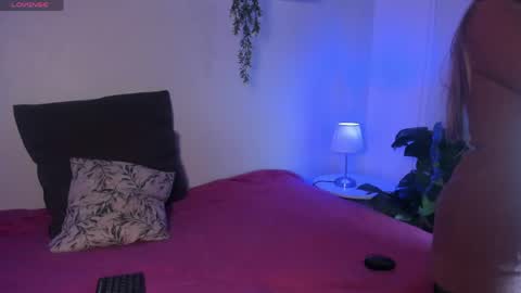 Laura online show from 30, 4, 2026
