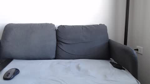 Snapshot of cv0118 chatting on 30, 10, 2025 Caleb Vonore online show from 30, 10, 2025