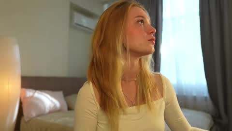 EMILY online show from 8, 10, 2025