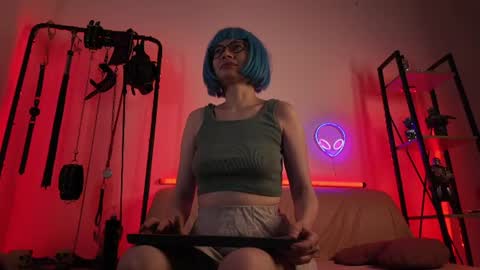 Snapshot of cyberxgoddess_ chatting on 24, 6, 2026 Lily Goddess online show from 24, 6, 2026