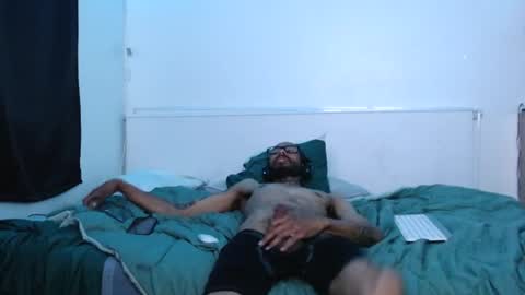 SkinnyTattedGuy online show from 29, 7, 2026