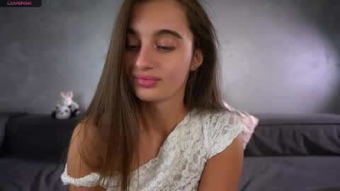 Isabella online show from 19, 5, 2026