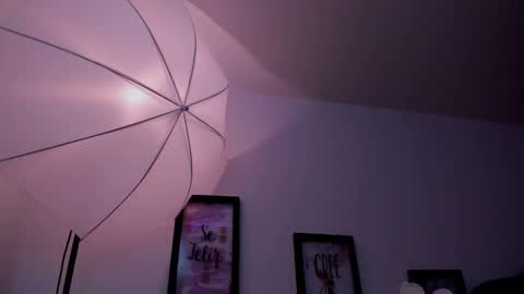 darling online show from 1, 1, 2025