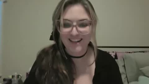 Snapshot of daddies_princesss chatting on 11, 1, 2026 daddies_princesss online show from 11, 1, 2026