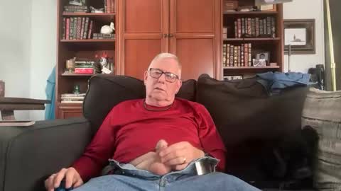 Snapshot of daddycok4 chatting on 8, 4, 2026 DaddyCok4 online show from 8, 4, 2026