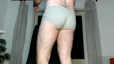 Snapshot of daddyfeet29 chatting on 22, 10, 2025 Greekboy28 online show from 22, 10, 2025