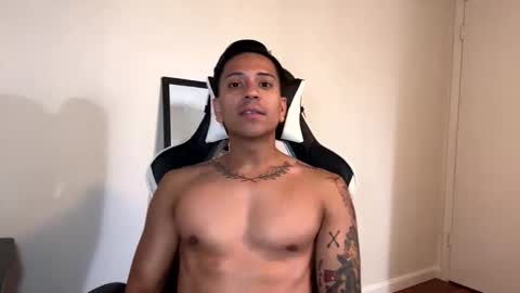 Snapshot of daddyfit95 chatting on 26, 5, 2026 daddyfit95 online show from 26, 5, 2026