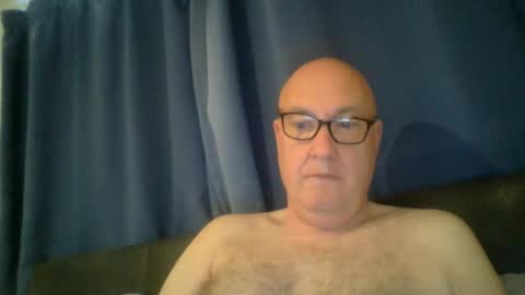 daddyhere4uall6 online show from 12, 10, 2025