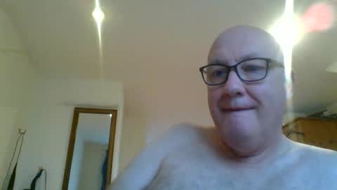 daddyhere4uall6 online show from 14, 10, 2025