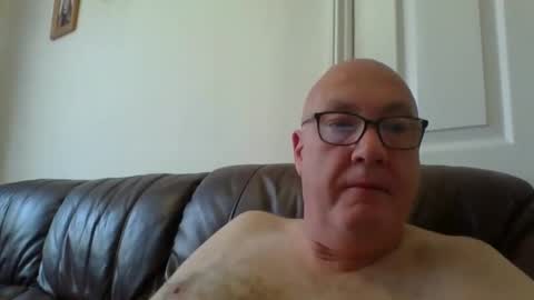 daddyhere4uall6 online show from 18, 10, 2025
