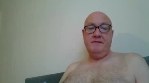 daddyhere4uall6 online show from 6, 11, 2025