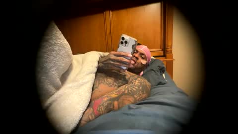 sexy tatted king bbc online show from 5, 5, 2026