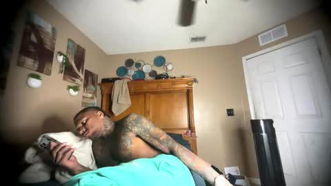sexy tatted king bbc online show from 8, 5, 2026