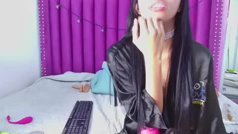 Antonella  online show from 4, 5, 2026