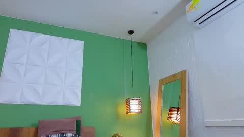 Valen online show from 25, 2, 2025