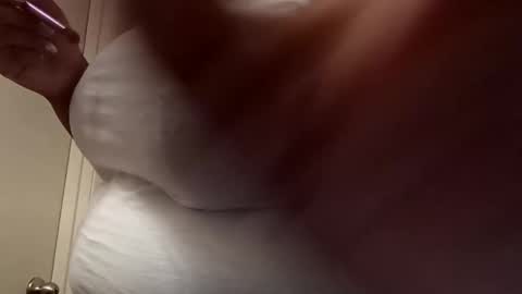 Snapshot of dadeesqtpieluvsu chatting on 8, 1, 2026 DadeesQTPie online show from 8, 1, 2026