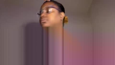 Snapshot of dadeesqtpieluvsu chatting on 3, 2, 2026 DadeesQTPie online show from 3, 2, 2026