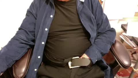 Snapshot of dadooronron69 chatting on 15, 11, 2025 dadooronron69 online show from 15, 11, 2025