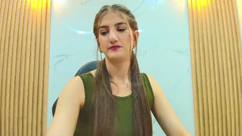 Dafne Castro online show from 26, 6, 2026