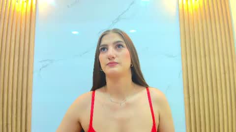 Dafne Castro online show from 25, 7, 2026