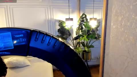 dafne_hillss online show from 29, 4, 2026