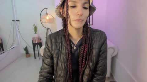 dafne huges online show from 15, 12, 2024