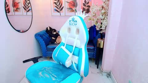 dafne huges online show from 14, 9, 2025