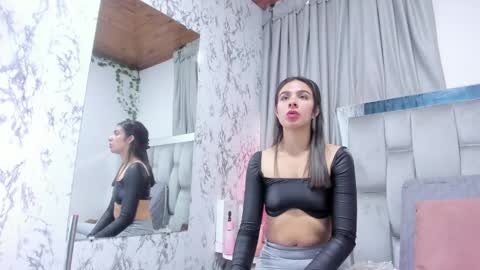 dafne_quenn online show from 9, 9, 2025