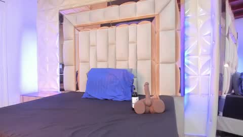 Dafnee online show from 23, 11, 2025