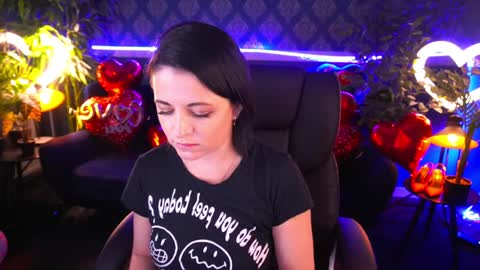 Dafni Mon online show from 6, 2, 2025