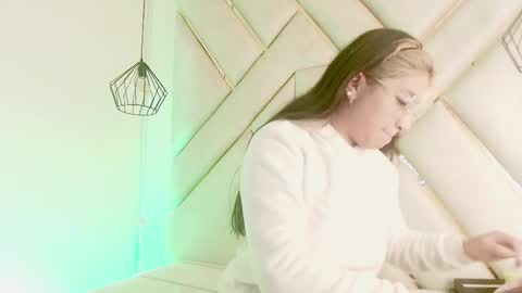 Dahiana  online show from 14, 1, 2026