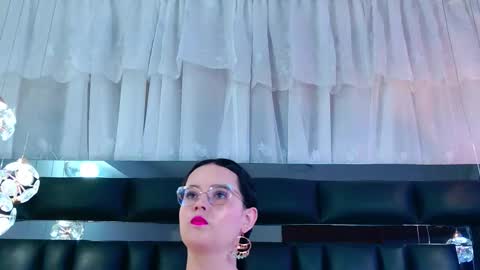 Dahiana online show from 1, 2, 2026