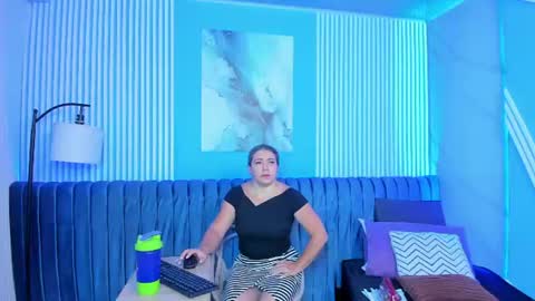 Dahiane Connor online show from 5, 8, 2026