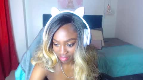 Snapshot of dahyan_ chatting on 3, 3, 2025 DAHYAN online show from 3, 3, 2025