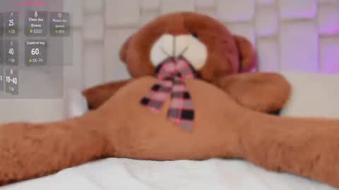 Daia Ortiz  online show from 10, 9, 2025