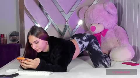 daicell juliana online show from 11, 3, 2026