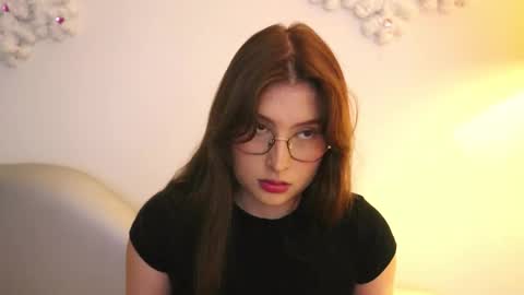 Lauren            online show from 16, 12, 2025