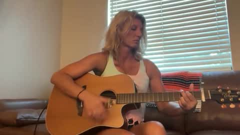 Daisy137 online show from 26, 10, 2025