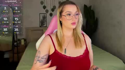 Viickie online show from 9, 8, 2026