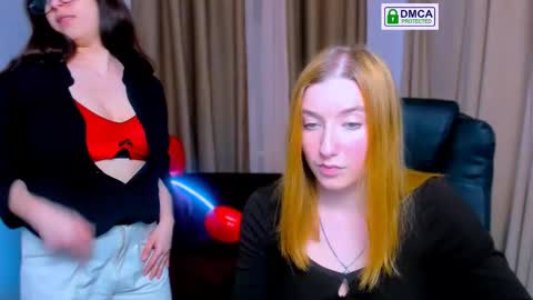 Snapshot of daisy_candy chatting on 5, 3, 2025 Little Di online show from 5, 3, 2025