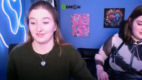 Snapshot of daisy_candy chatting on 8, 10, 2025 Little Di online show from 8, 10, 2025