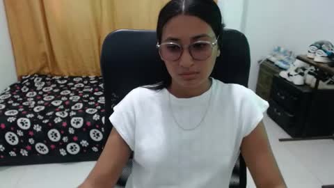 Daisy hot x online show from 6, 10, 2025