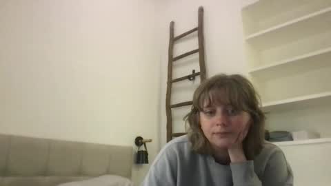 daisy_lately online show from 31, 10, 2025