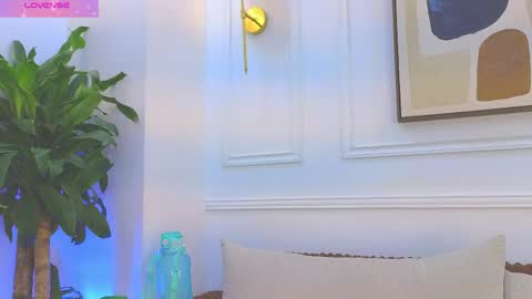 Daisy Price online show from 4, 5, 2026