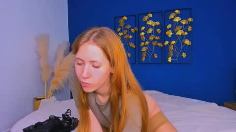 Snapshot of daisy_swanson chatting on 29, 10, 2025 Daisy Swanson online show from 29, 10, 2025