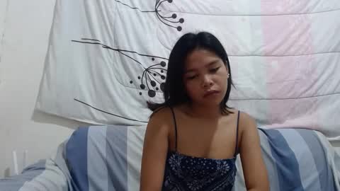 Snapshot of daisymuffinx chatting on 4, 12, 2025 Daisy online show from 4, 12, 2025