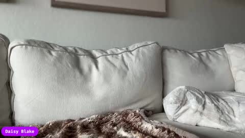 daisy blake  online show from 9, 10, 2025