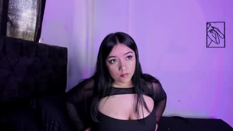 dakostelee1_ online show from 30, 4, 2026