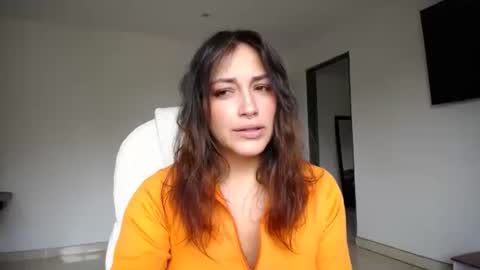 IG  dakotasofiaa online show from 17, 5, 2026