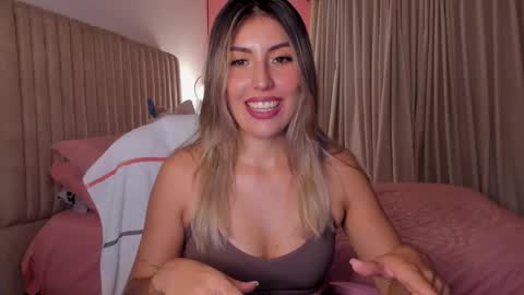 Helloo HAPPY NEW YEAR  Ill be back soon   online show from 7, 3, 2025